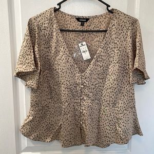 NWT Womans Express leopard shirt